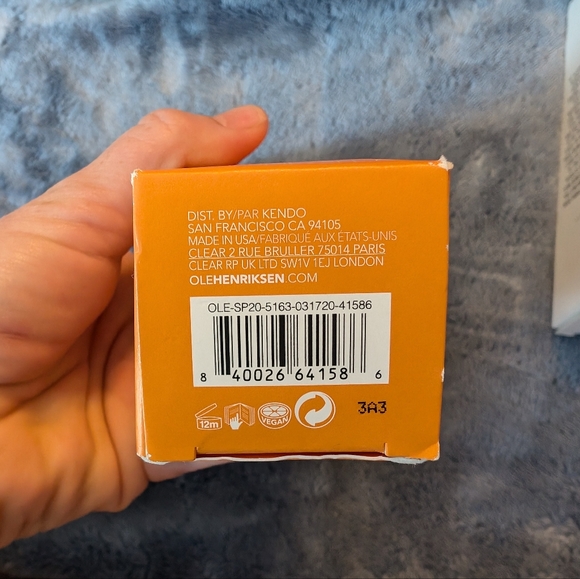 OLEHENRIKSEN Truth Juice Daily Cleanser 5 fl.oz. 150mL - Picture 8 of 14